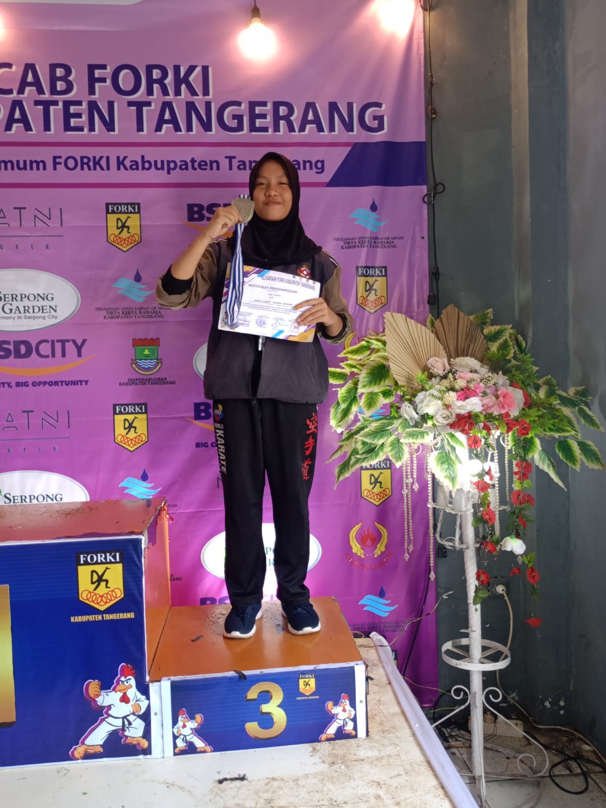 Perjalanan Gemilang Sifana di Dunia Karate