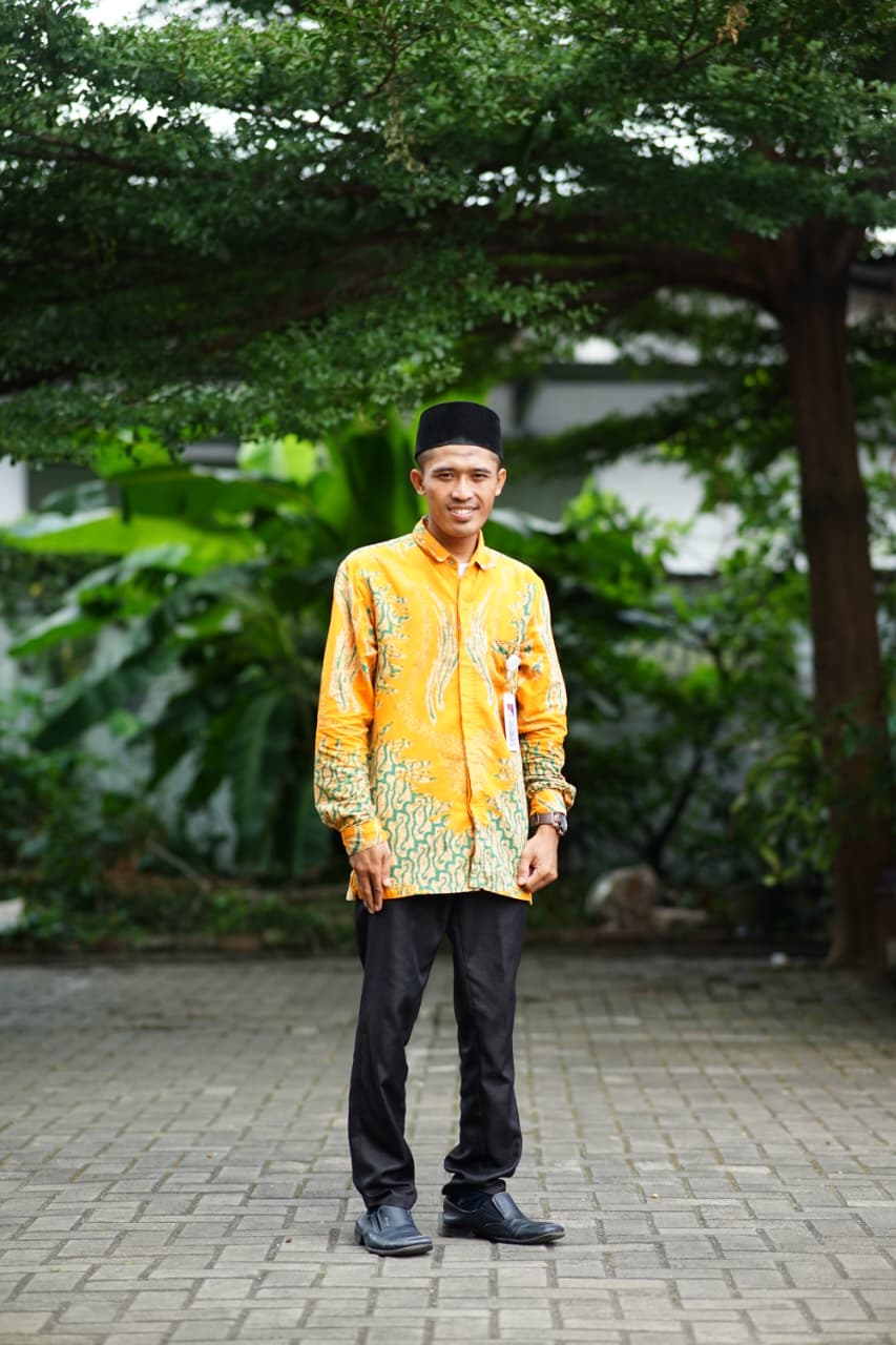 Holik Amaludin, S.Pd