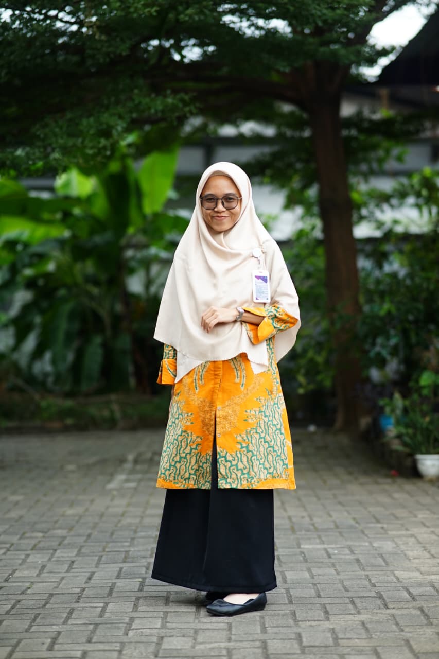 Nurhakiki Intan Triwulan, S.Pd