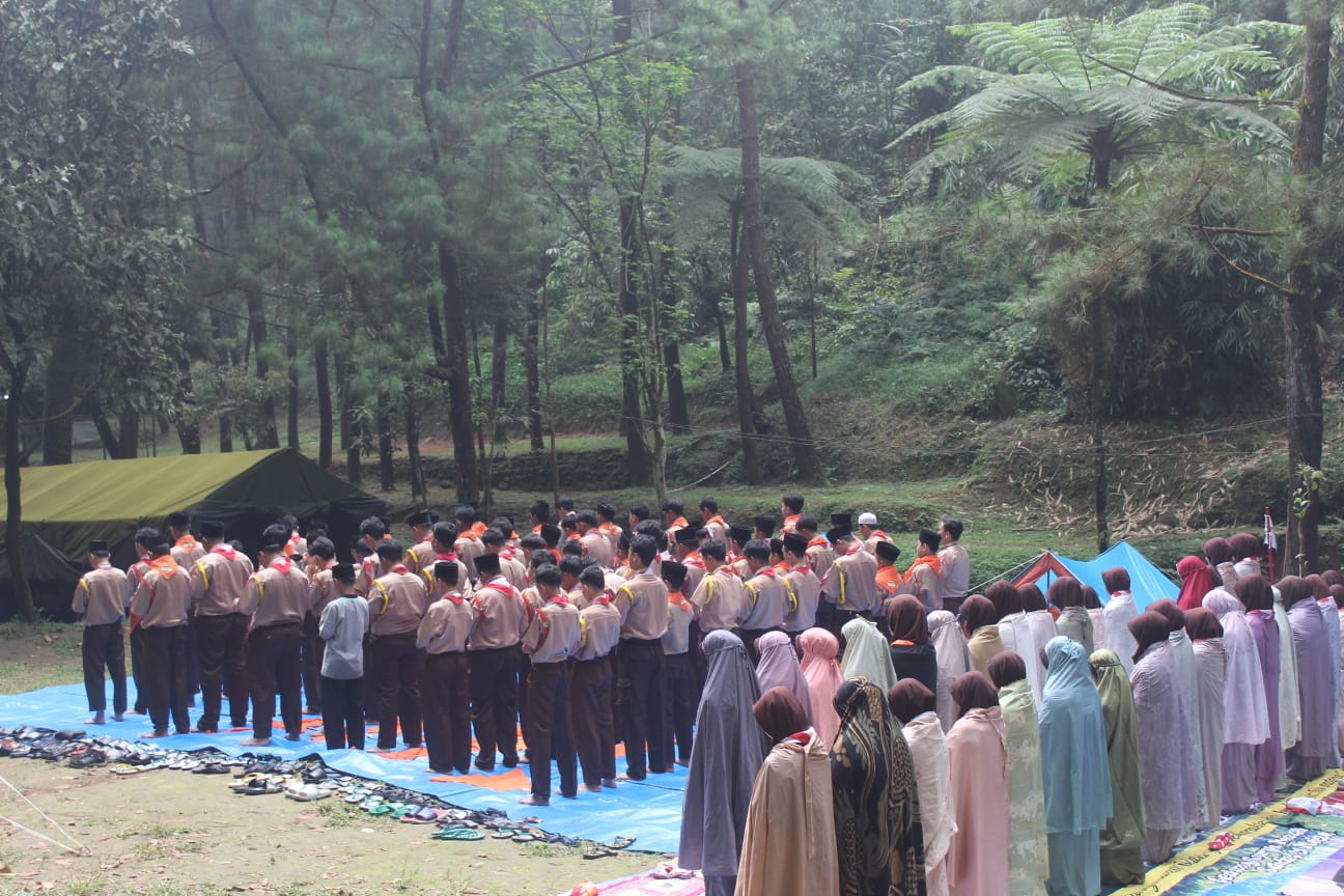 Outbound dan Camping melatih jiwa kepemimpinan siswa